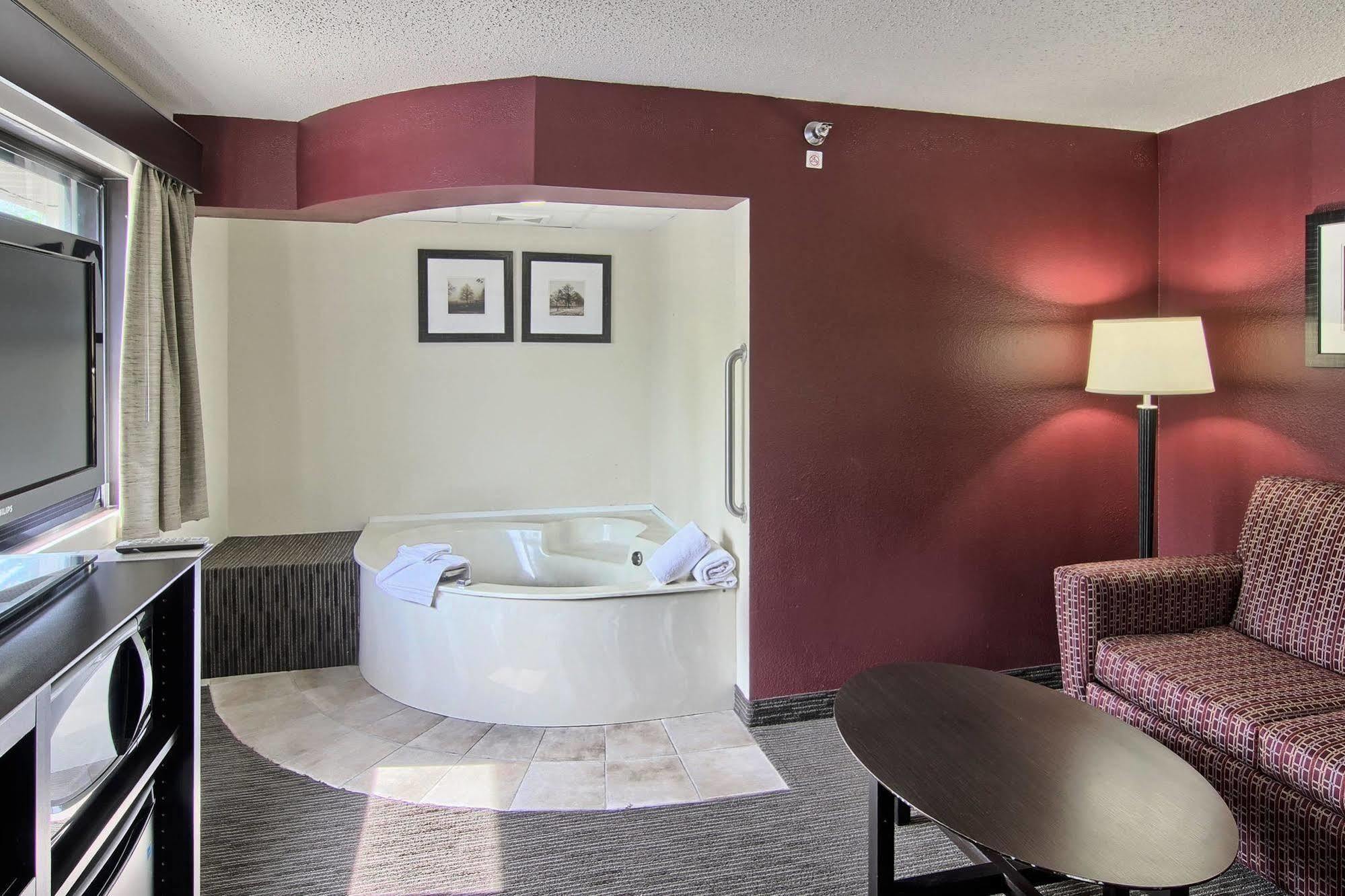 Blossom Hotel & Suites Traverse City Exteriér fotografie