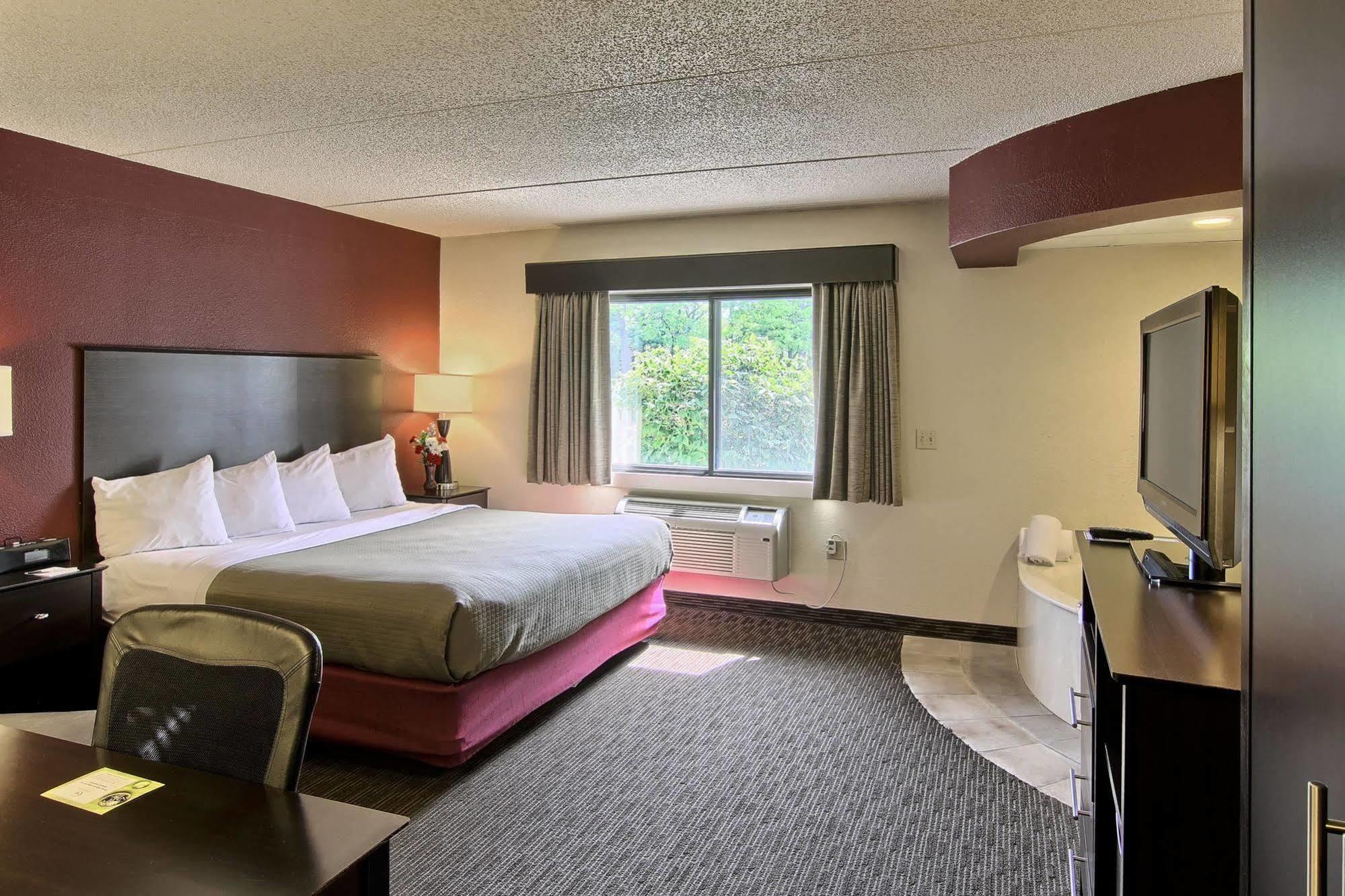 Blossom Hotel & Suites Traverse City Exteriér fotografie